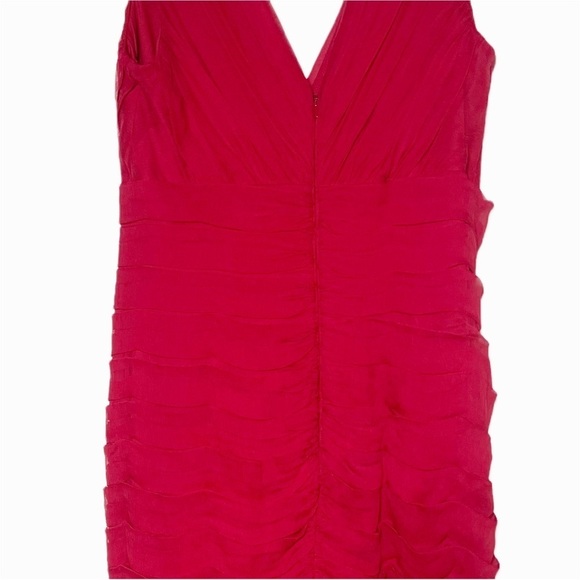 Tadashi shoji 100% silk sleeveless red elegant v neck dress size 12 - Picture 8 of 8